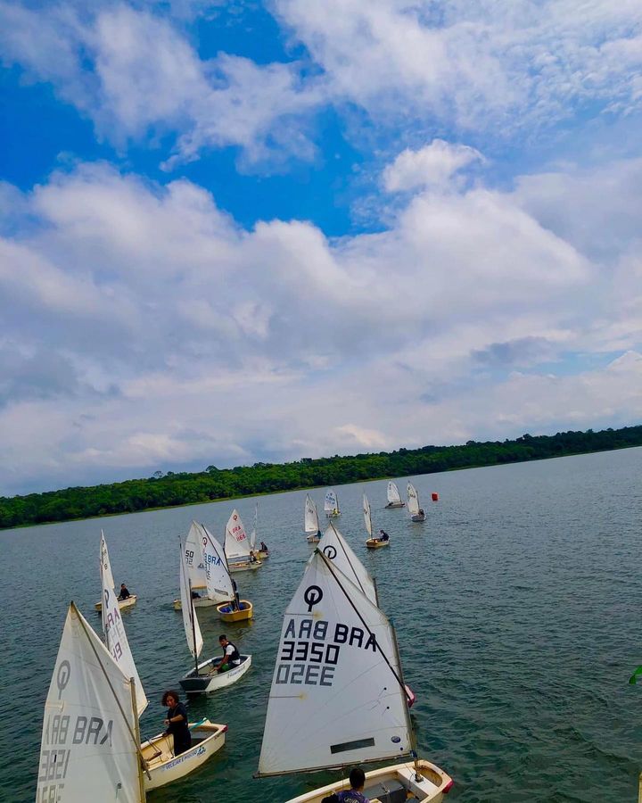 Atletas do projeto “Velejar é Preciso” representam Foz em competição nacional