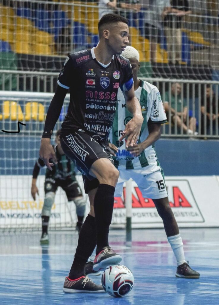 Foz Cataratas renova com 9 jogadores