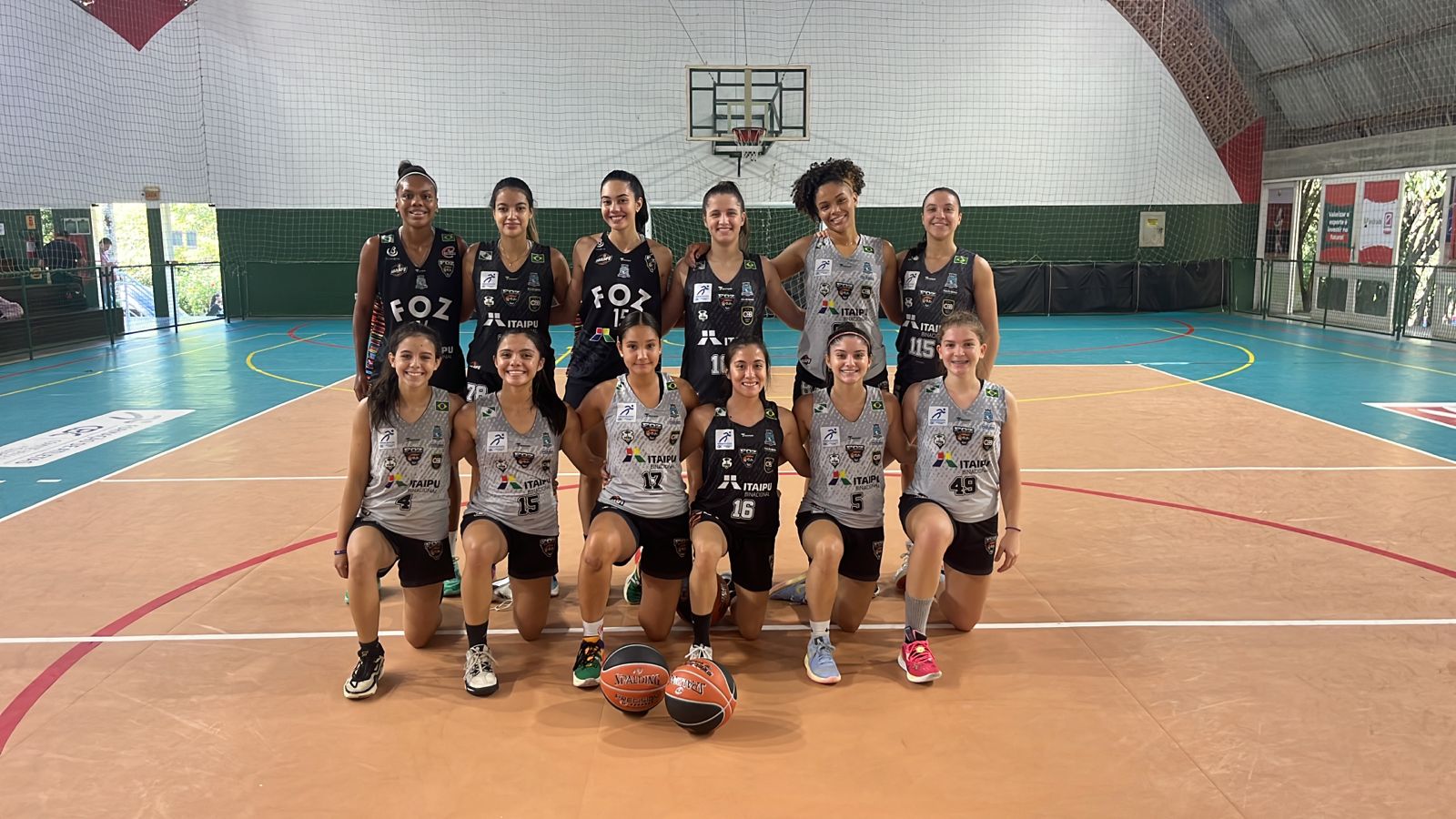 Basquete: equipe feminina representa Foz no Brasileiro Interclubes