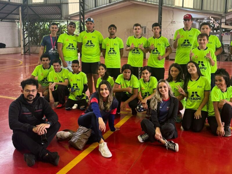 Futsal DI na Escola Alternativa: transformando vidas em Foz do Iguaçu