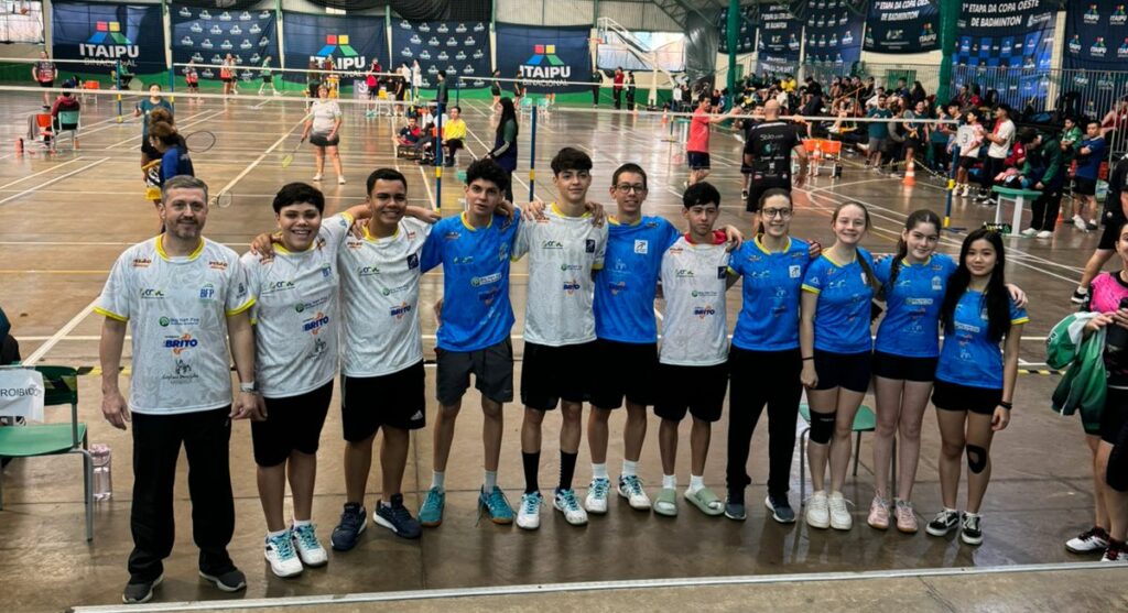 Circuito Paranaense de Badminton reúne mais de 400 atletas em Foz do Iguaçu