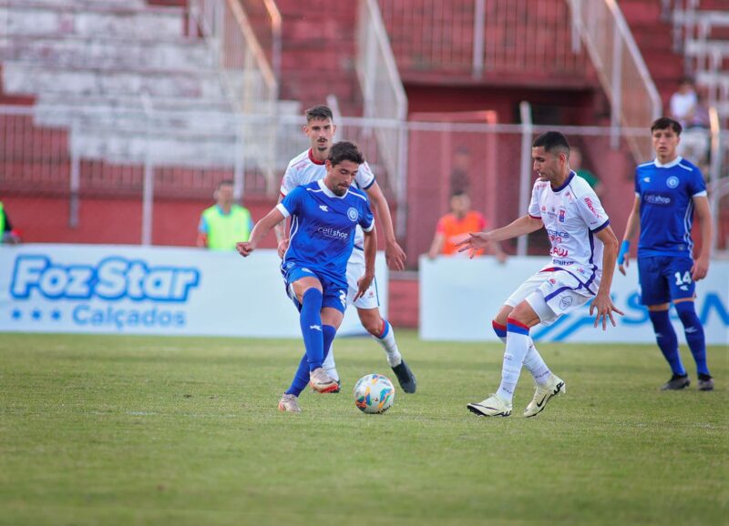 Com novo treinador, Foz do Iguaçu FC viaja para enfrentar Laranja Mecânica