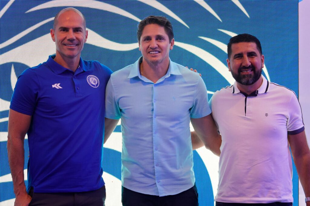 Em despedida do treinador Zé Roberto, Foz do Iguaçu empata com Paraná Clube