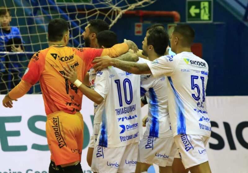 Foz Cataratas Futsal enfrenta o São José em casa nesta segunda (01)