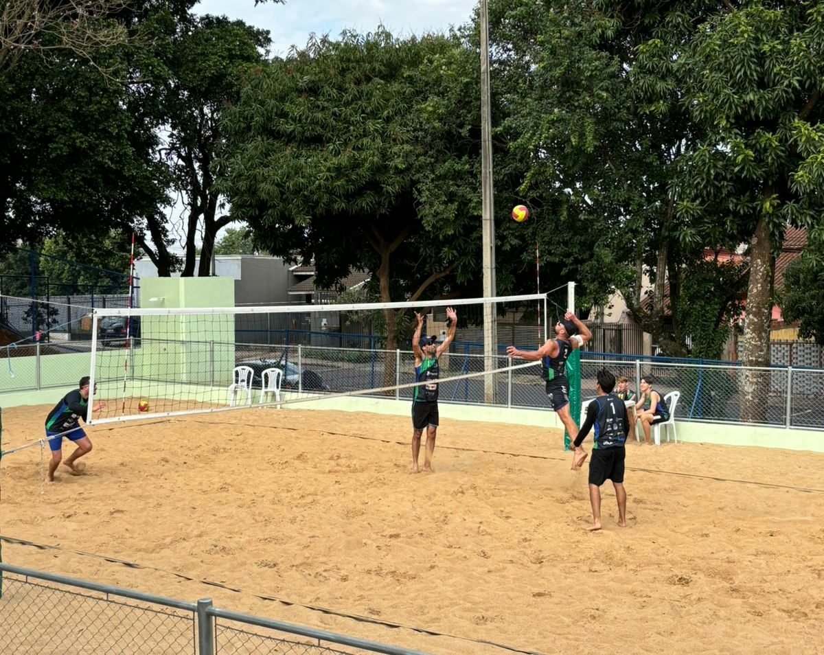 3ª etapa do Circuito Oeste de Vôlei de Praia reuniu 42 duplas em Foz do Iguaçu