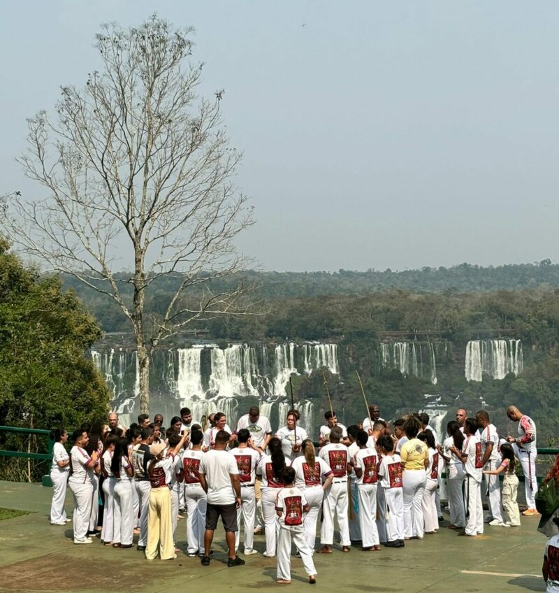 Roda de Capoeira nas Cataratas encerra o Momento de Ouro