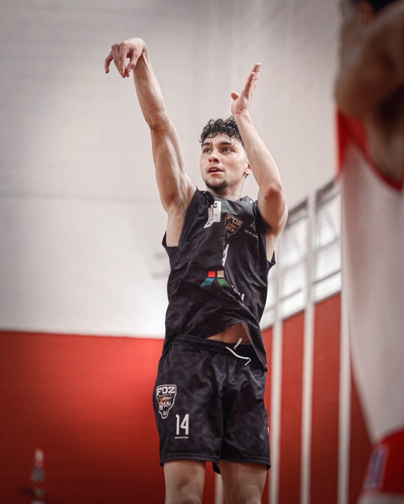 Foz Basquete joga contra o Corinthians nas semifinais do CBI Sub-17