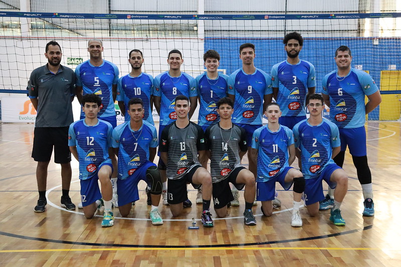 Vôlei masculino de Foz disputa fase final dos Jogos Abertos do Paraná