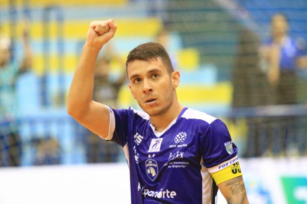 Foz Cataratas goleia o Operário